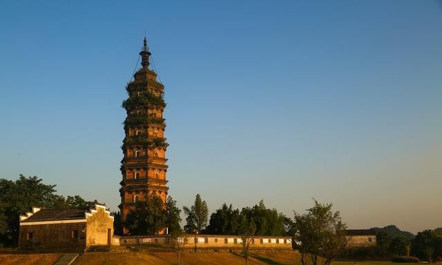 江西景德镇的什么比较出名(江西景德镇什么最出名)图3