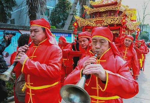 60年代结婚用什么交通工具,广东80年代农村用自行车接亲图4